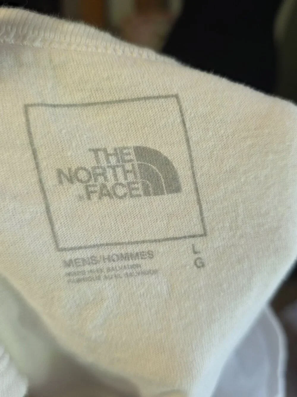 The North Face USA Flag Logo Tank Top Men’s Large White Patriotic Graphic Sleeve